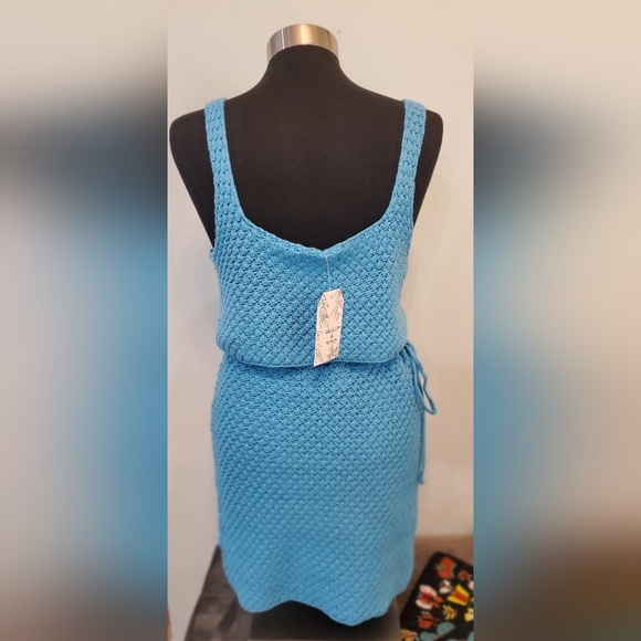 2 Piece Crochet Skirt/Crop Top Set - Picture 8 of 12